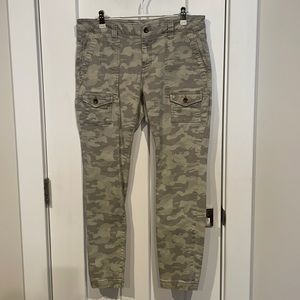 Women’s Khakis Camo Cargo Pants by GAP size 10R